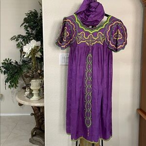 African Tribalwear Dress w turban/waist Tie
Authentic fabric from Ghana One Size